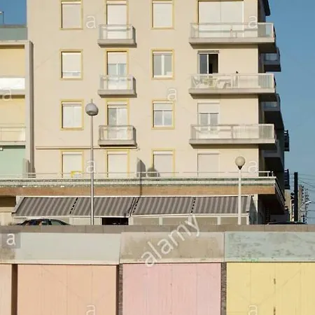 Face Mer, Centre De L'esplanade *